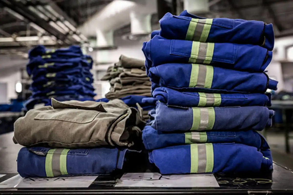 انواع لباس کار