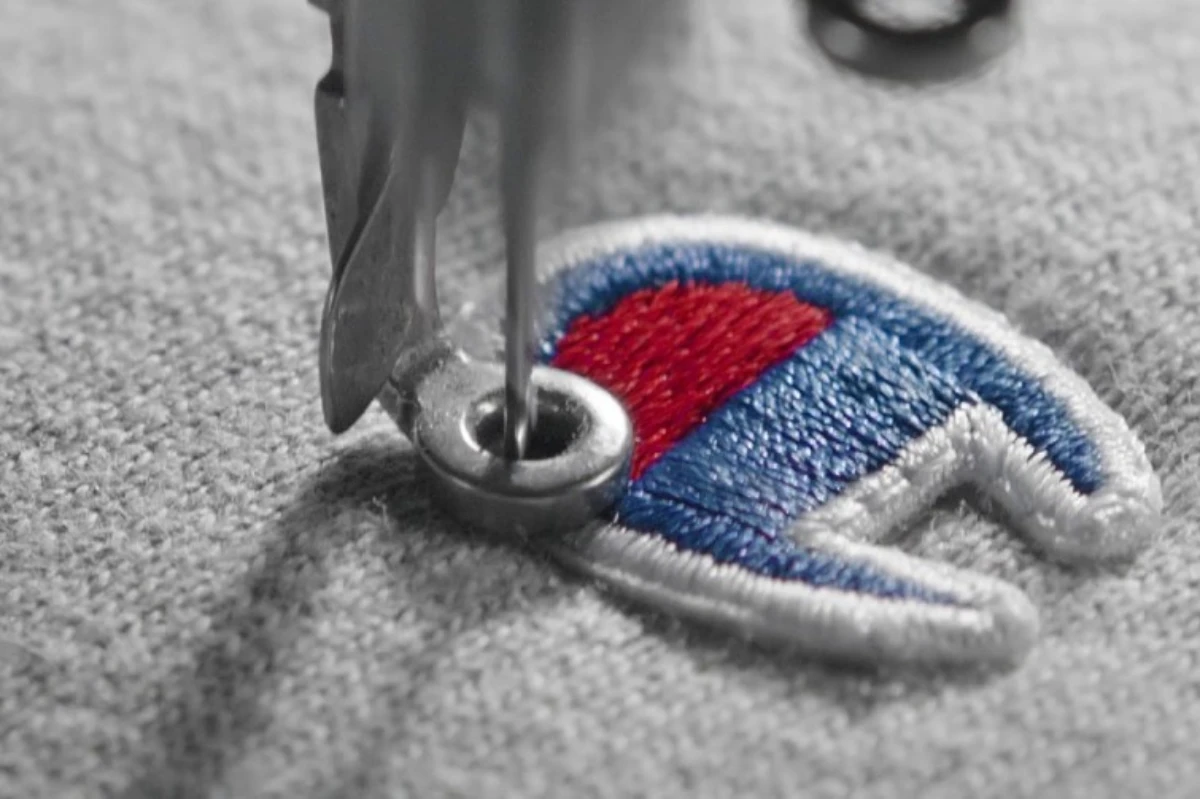 کاربردهای چاپ و گلدوزی روی لباس