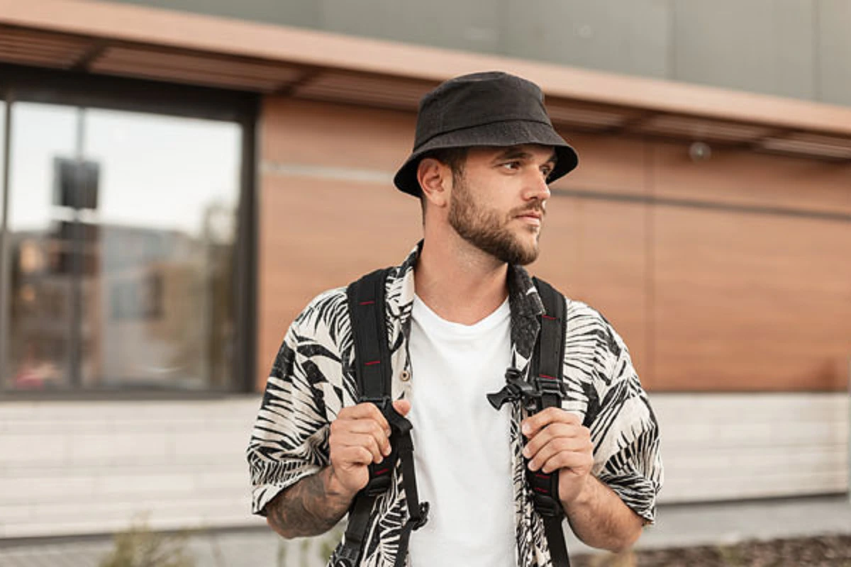 کلاه باکت مشکی