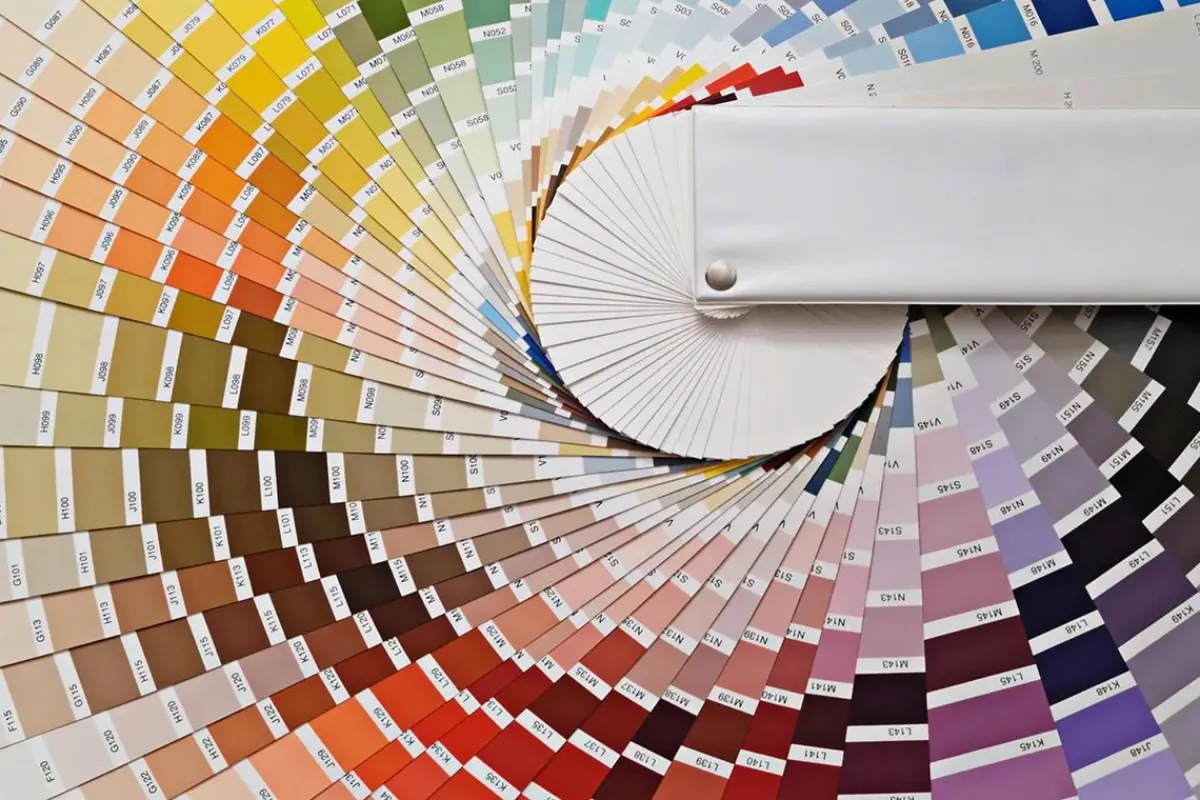 ترکیب رنگها در لباس